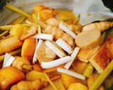 Hình bước làm 1 của món Cà ri gà (món chay)
