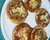Foto del paso 5 de la receta: Pizza minis, masa hojaldre