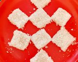 खोबरा चिक्की (khobra chikki recipe in marathi) रेसिपी स्टेप 3 फोटो 