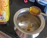 A picture of step 2 of Banana shake.