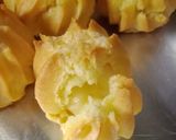 Foto langkah ke 5 dari resep Kue soes isi vla.