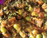 A picture of step 5 of Methi malai mutter.