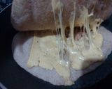صورة لخطوة 2 من وصفة عيش بالجبنة