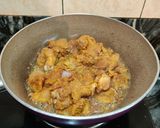 A picture of step 2 of Lahsuni makhani murg (with fresh cream).