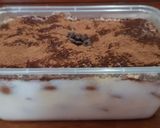 Foto langkah ke 5 dari resep Tiramisu Dessert Box.