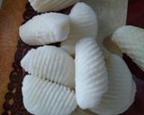 A picture of step 2 of Jhinuk kheer.