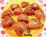 A picture of step 2 of Meethi tikiya/ meetha khasta/ meethi khajurein.