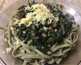 Foto del paso 3 de la receta: Fettuccine de espinaca con espinacas salteada🥬