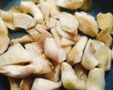 櫛瓜炒鮑魚菇的食譜步驟2照片