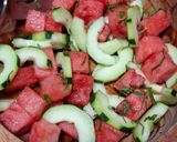 Foto del paso 2 de la receta: Ensalada de sandía con pepino