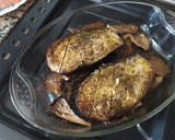 Foto del paso 1 de la receta: Berenjena asada con setas y tahini al curry