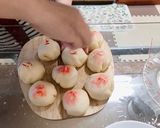 Hình bước làm 11 của món Bánh bao đào tiên nhân pizza