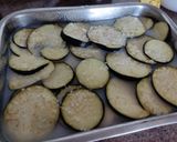 Foto del paso 1 de la receta Chips de berenjena fritas