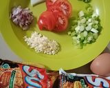 Foto langkah ke 1 dari resep Indomie (Mie Sukses) Nyemek.