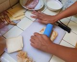 รูปขั้นตอนการทำที่ 4 ของ ขนมปังโรลเบคอนชีส