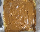 Foto del paso 4 de la receta: Torta rallada.Cuadrados de dulce de leche