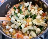 Une image de l'étape 22 de Soupe de légumes aux aromates, ail frais et fumet de porc.