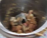 A picture of step 1 of Chinese shezwan sauce.