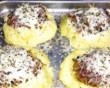 Foto del paso 6 de la receta: Papa rellena con carne molida y lomo embuchado, gratinada con queso