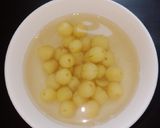 Hình bước làm 3 của món Chè hạt sen Huế