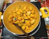 A picture of step 1 of Kaddu  Sabji.