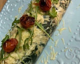 Foto del paso 4 de la receta: Rollo de tortilla de espinacas con queso y pavo trufado