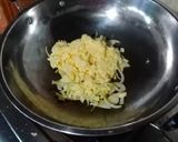 Foto langkah ke 3 dari resep Nasi goreng bento simple.