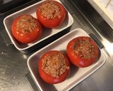 Une image de l'étape 4 de Tomates farcies au pecorino et farce maison (porc,moutarde,curry…).