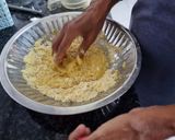 A picture of step 3 of Bread vada.