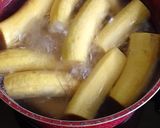 Foto del paso 1 de la receta: Mini empanadas de plátano verde rellenas con queso