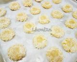 Foto langkah ke 3 dari resep Blueberry  Thumbprint Cookies with Cheese  Crispy.