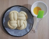 Foto del passaggio 6 della ricetta Corona di pane all'arancia e cannella 🌷