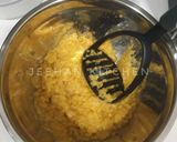 Foto langkah ke 2 dari resep Cekodok Pisang Confirm Bulat.