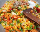 Foto langkah ke 3 dari resep Tumis sayuran pelangi.