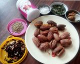 A picture of step 1 of Stuffed kajoor.