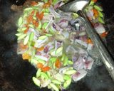 Foto langkah ke 4 dari resep Oseng cumi pete.