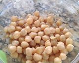 Foto del paso 1 de la receta: Aguacate relleno de garbanzos