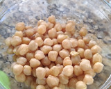 Foto del paso 1 de la receta: Aguacate relleno de garbanzos