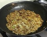 A picture of step 4 of Fried Rice and Lentil Pie.