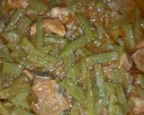 Foto del paso 4 de la receta: Costilla de puerco en salsa de jitomate y tomate con nopales