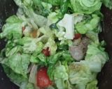 Hình bước làm 5 của món Salad bò chua ngọt siu đơn giản