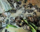 Gambar langkah 2 resipi Siput Sedut Masak Lemak Cili Api.