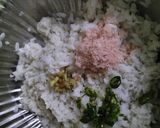 पोहे से बना स्वादिष्ट मेंदु वड़ा रेसिपी चरण 2 फोटो