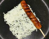 Foto langkah ke 2 dari resep Sosis Gulung Keju.