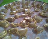 Foto langkah ke 5 dari resep Pastel Abon Mini NO Telur.
