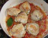 Foto del paso 2 de la receta: Pollo en salsa de pimientos morrones y setas variados