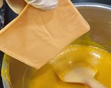 Hình bước làm 3 của món Soup nấm, bí đỏ, phô mai