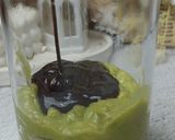 Foto langkah ke 2 dari resep Es Alpukat Kocok Cokelat.