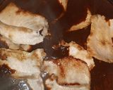 Foto del paso 5 de la receta: Chuleta fresca en salsa pasilla