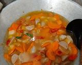 Foto langkah ke 5 dari resep Capcay Kuah Jamur Enoki Ala Resto 🥘.